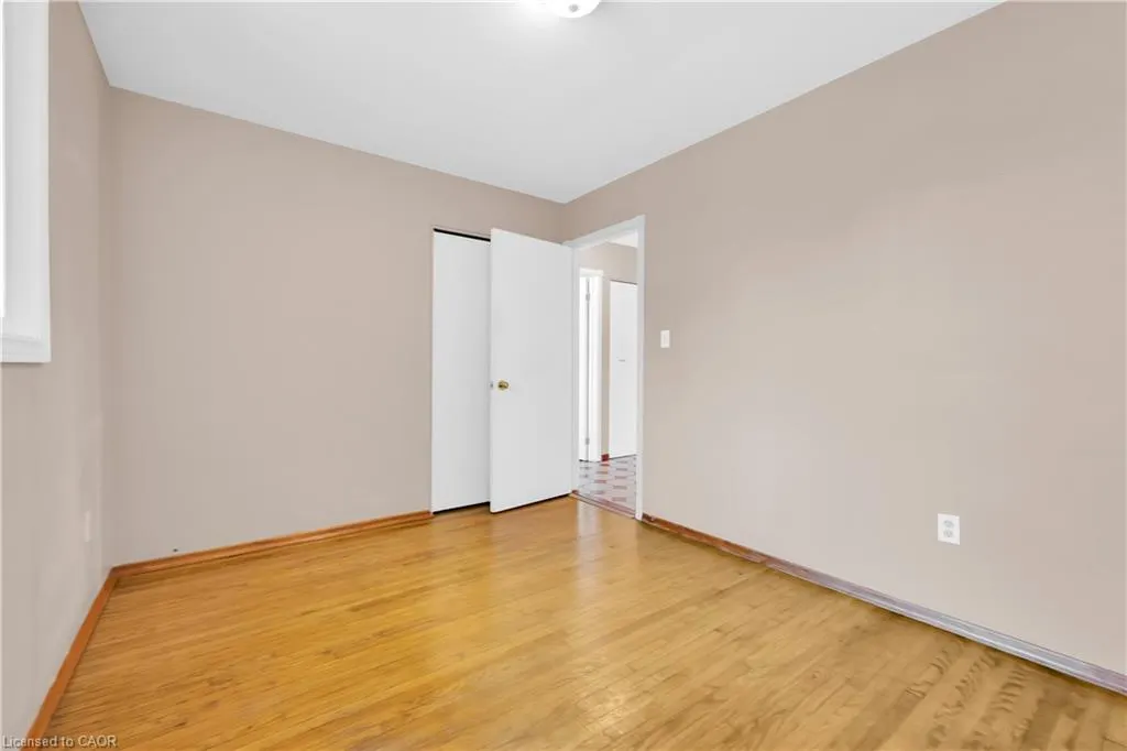 112 Purdy Crescent
