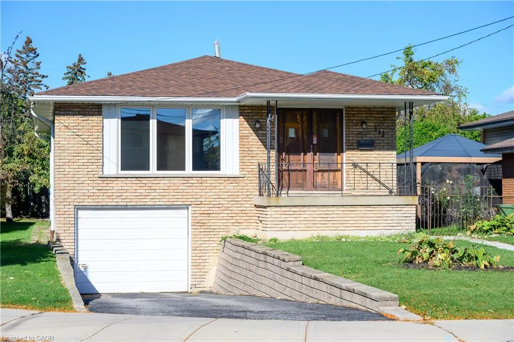 112 Purdy Crescent