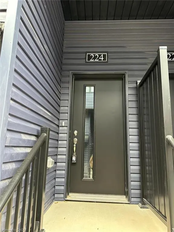 781 Clare Avenue, #224