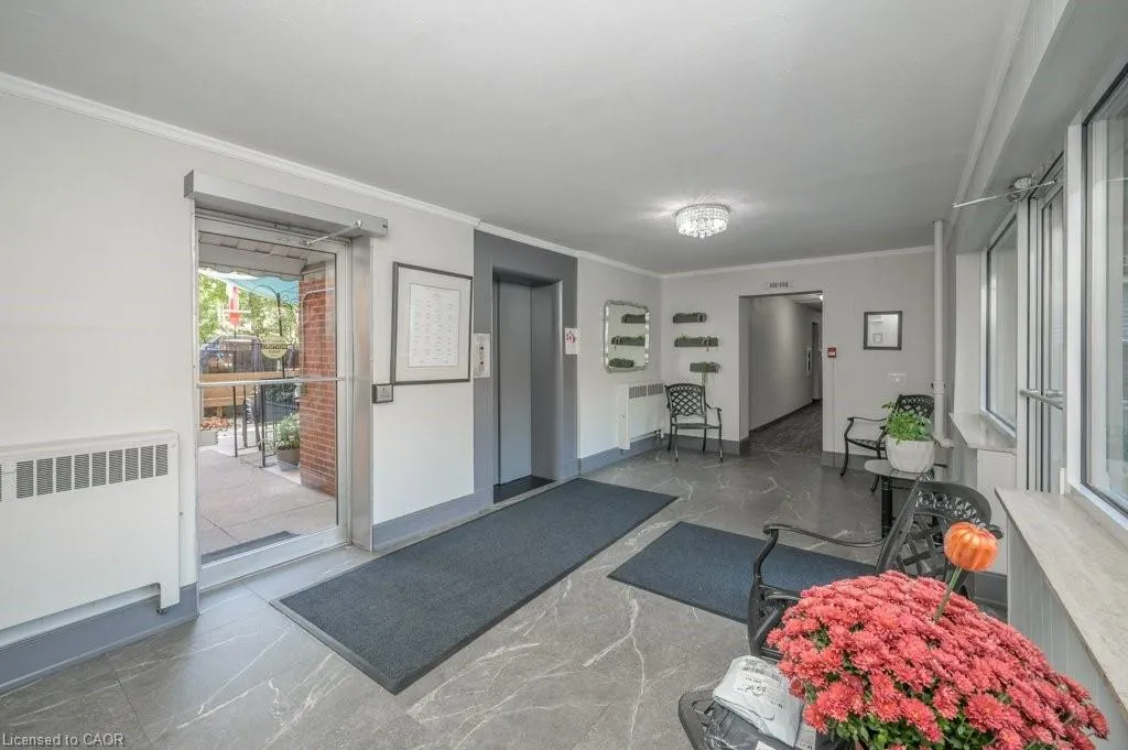 9 Grant Boulevard, #201