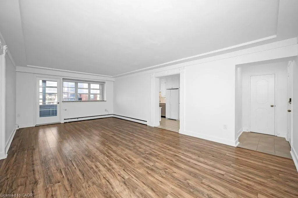 9 Grant Boulevard, #201