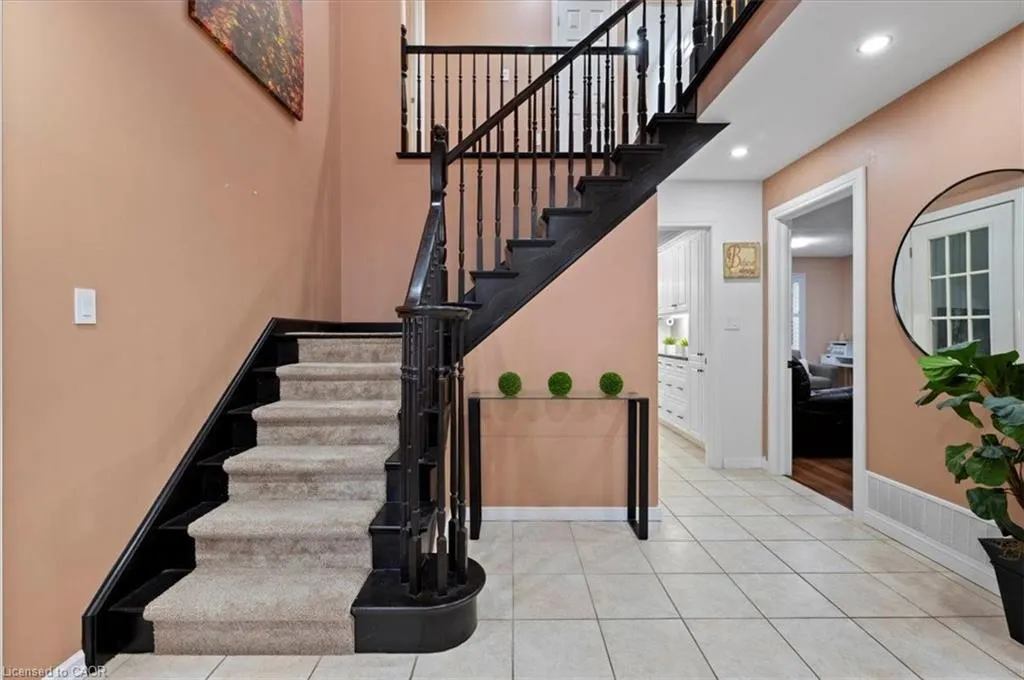 7 Chandos Drive
