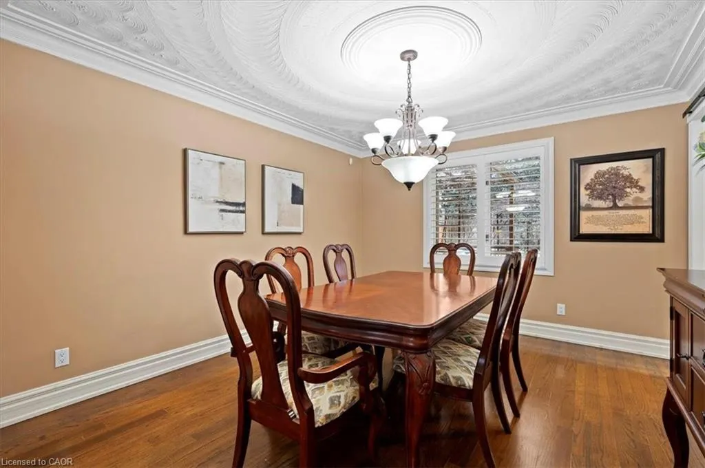 7 Chandos Drive