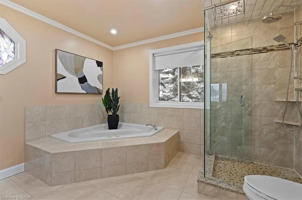 7 Chandos Drive