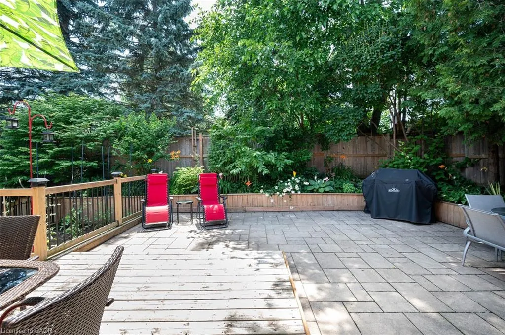 7 Chandos Drive