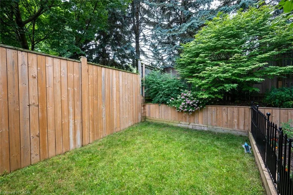 7 Chandos Drive