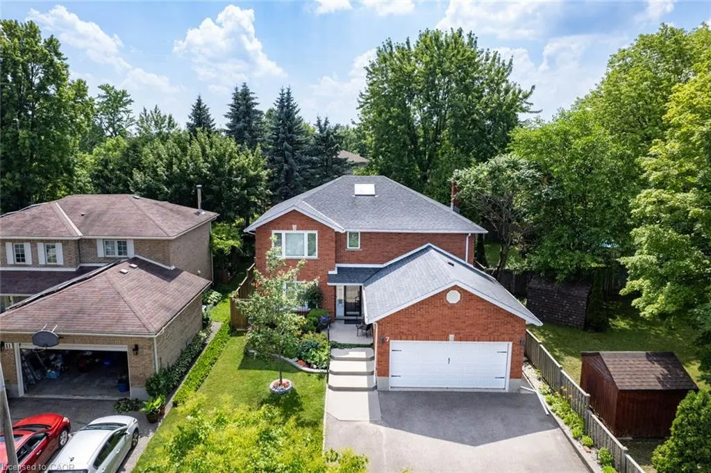 7 Chandos Drive