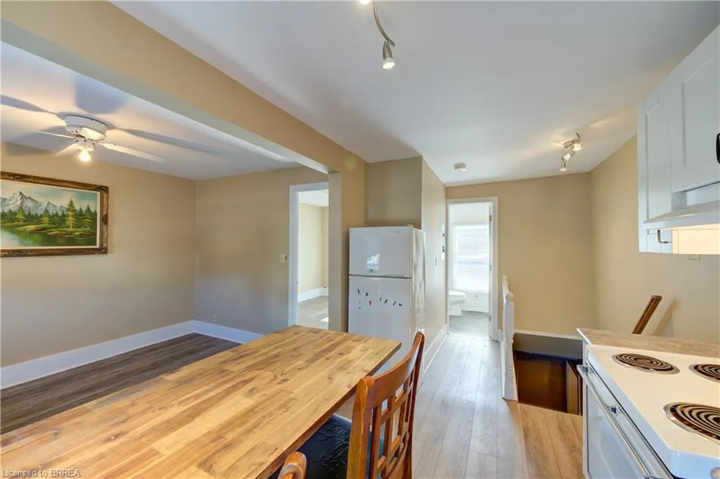 60-62 Colborne Street W