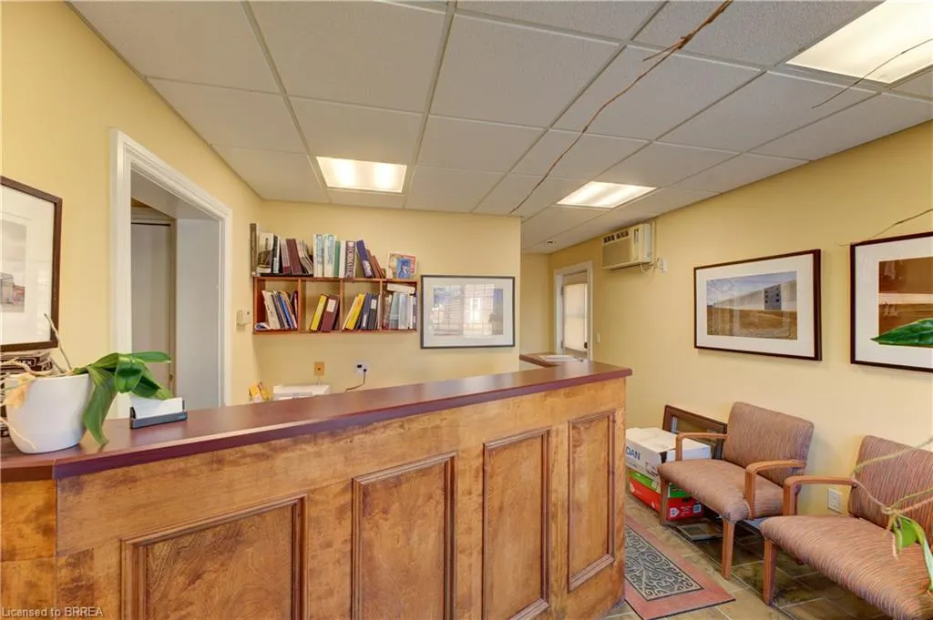 60-62 Colborne Street W