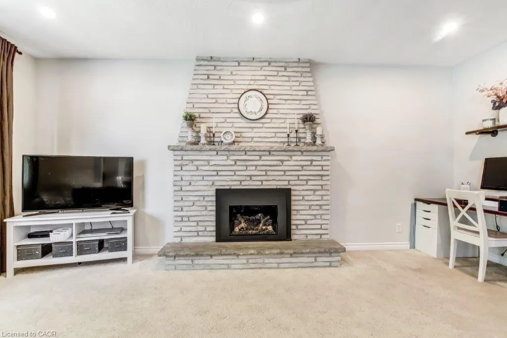 258 Adams Avenue
