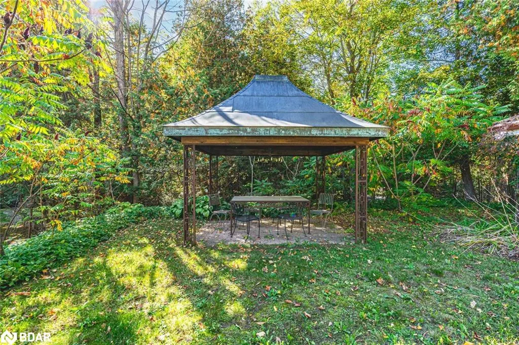 8275 County Rd 9