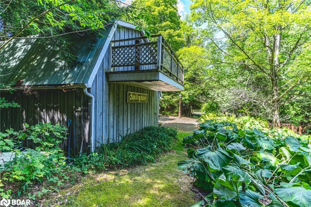 8275 County Rd 9