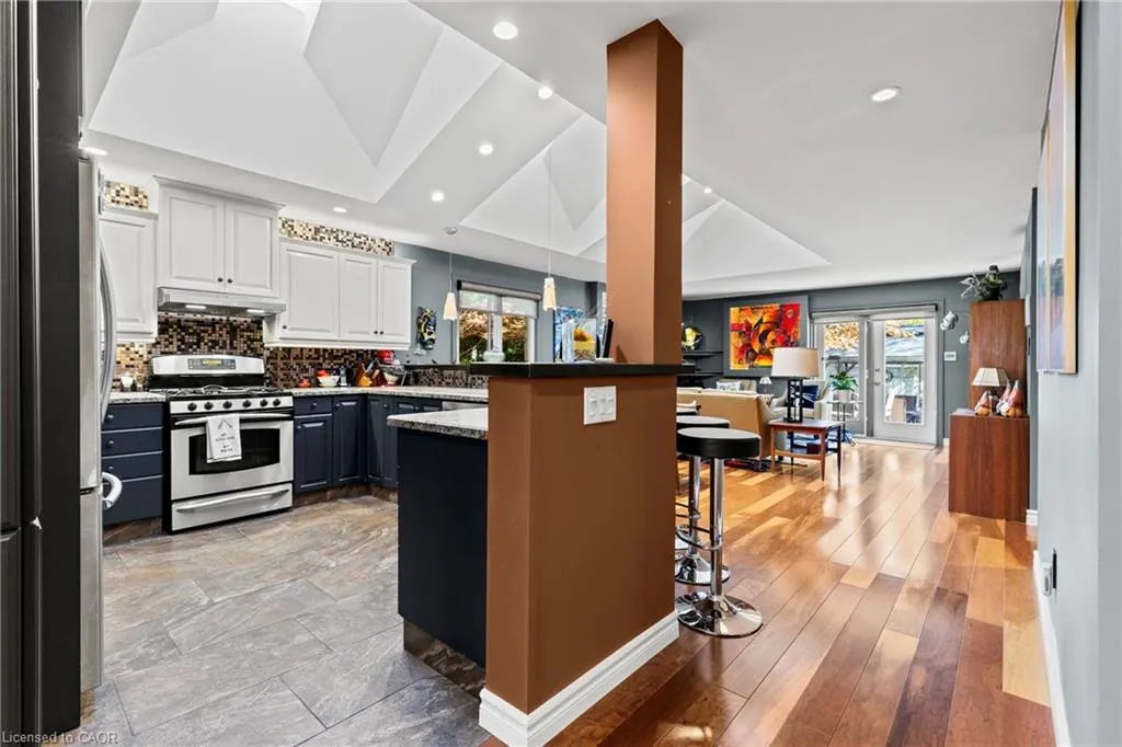 4 Karsam Court