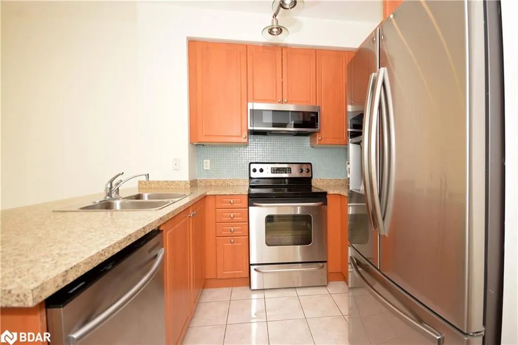 220 Burnhamthorpe Road W, #1805