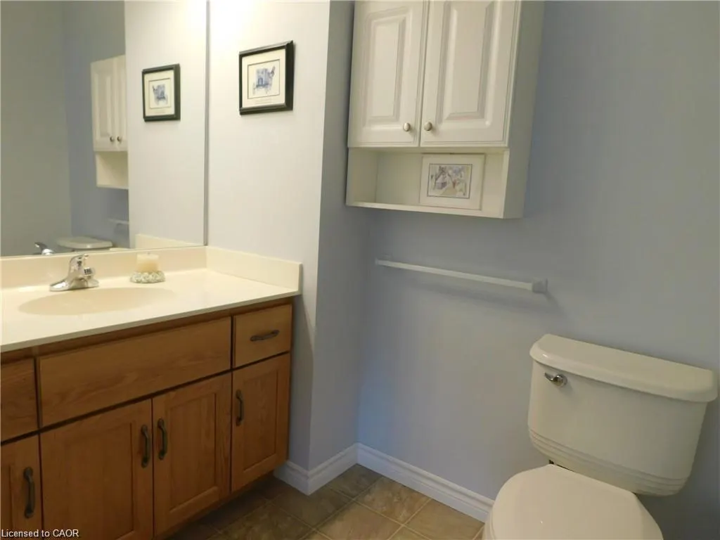317 Lock Street W, #215