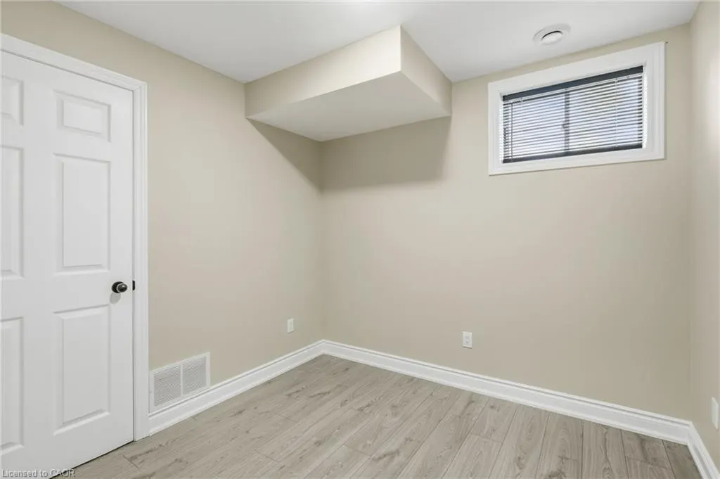 29 Lakeview Lane