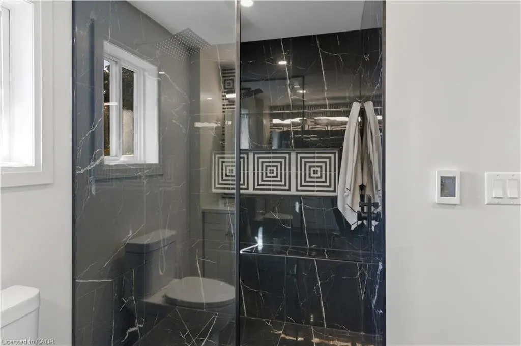 150 East 38th Street
