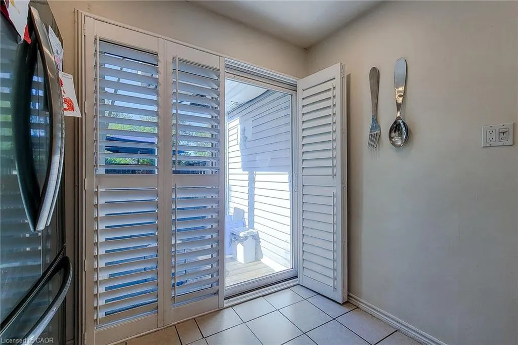 86 East 18th Street