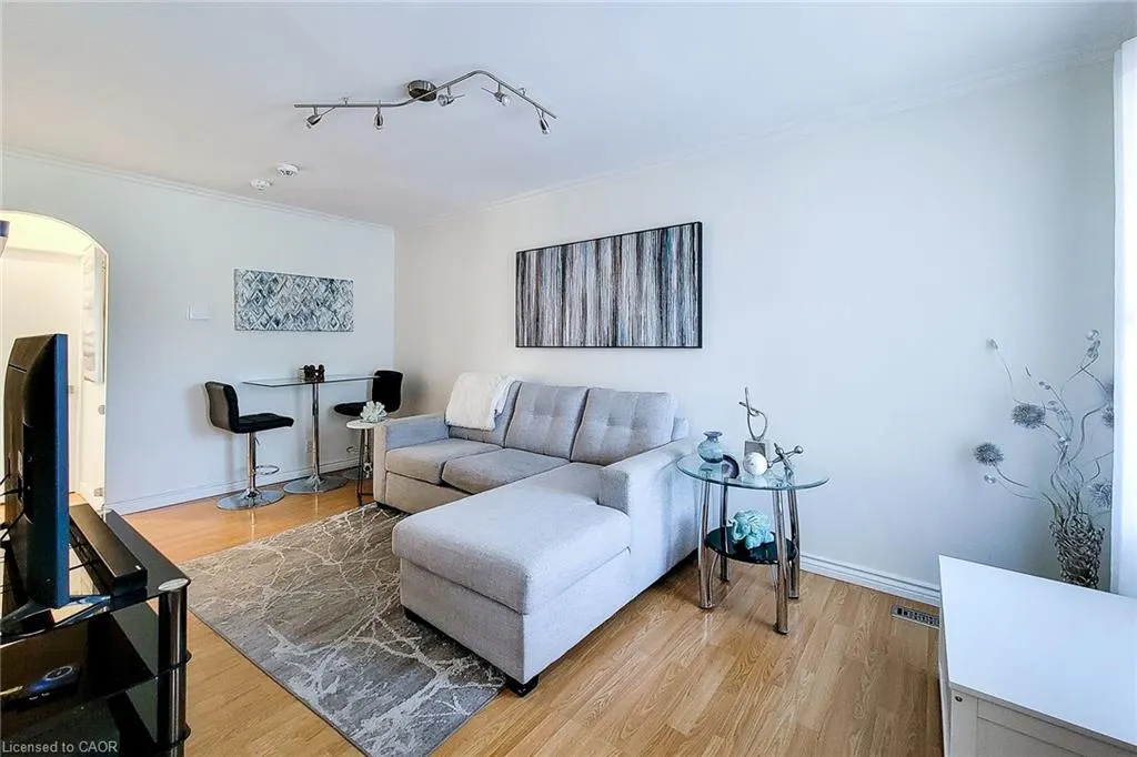 86 East 18th Street
