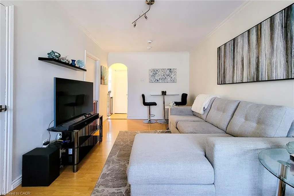 86 East 18th Street