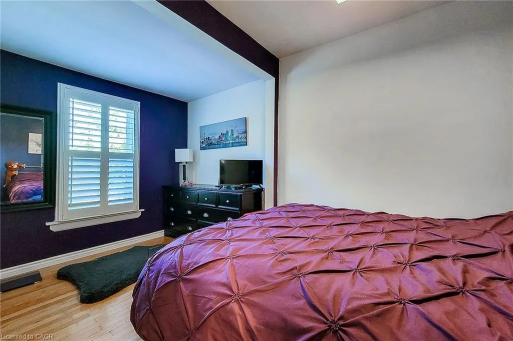 86 East 18th Street