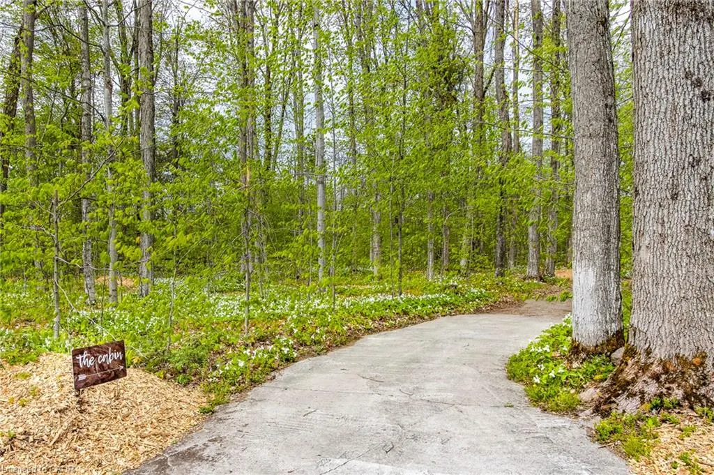 691 Mt St Louis Road W