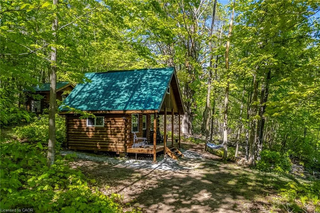 691 Mt St Louis Road W