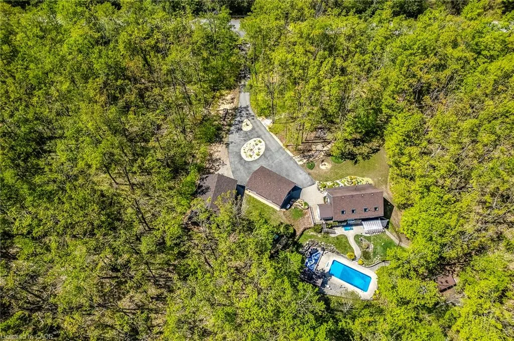 691 Mt St Louis Road W