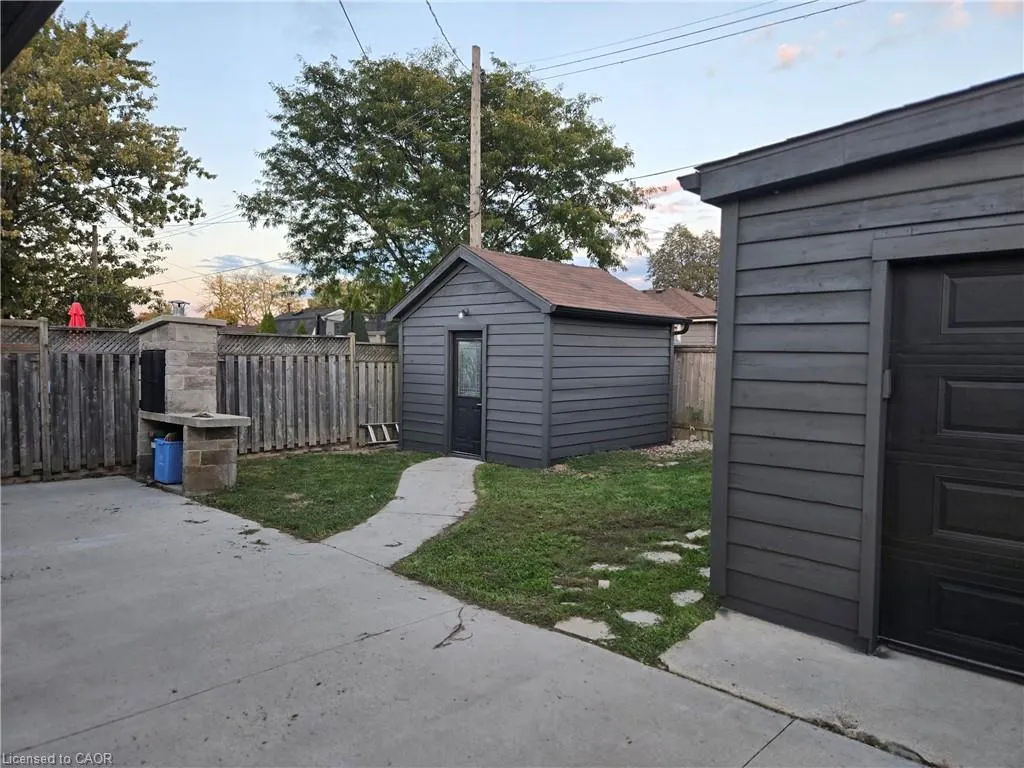 127 Currie Street