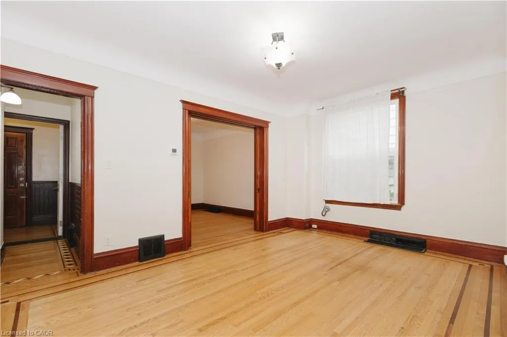397 Bay Street N, #1