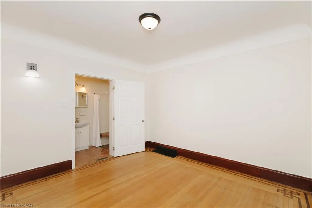 397 Bay Street N, #1