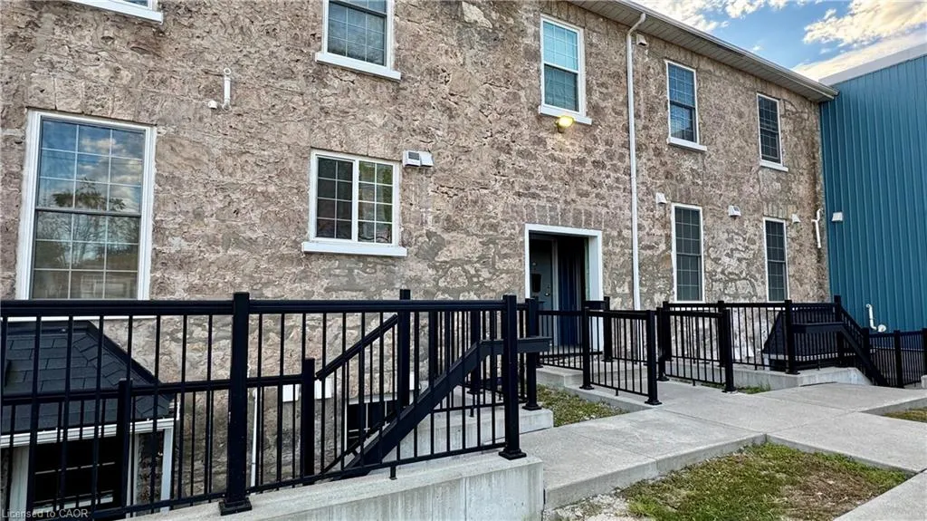 58 Beverly Street, #107