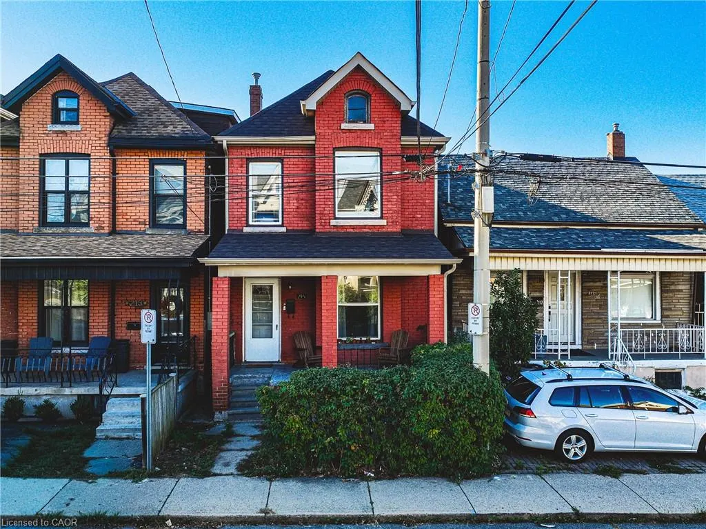 215 Mary Street