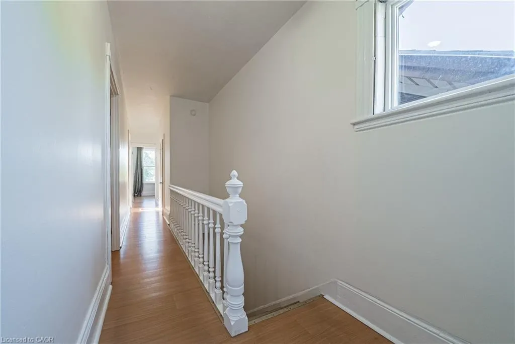 215 Mary Street