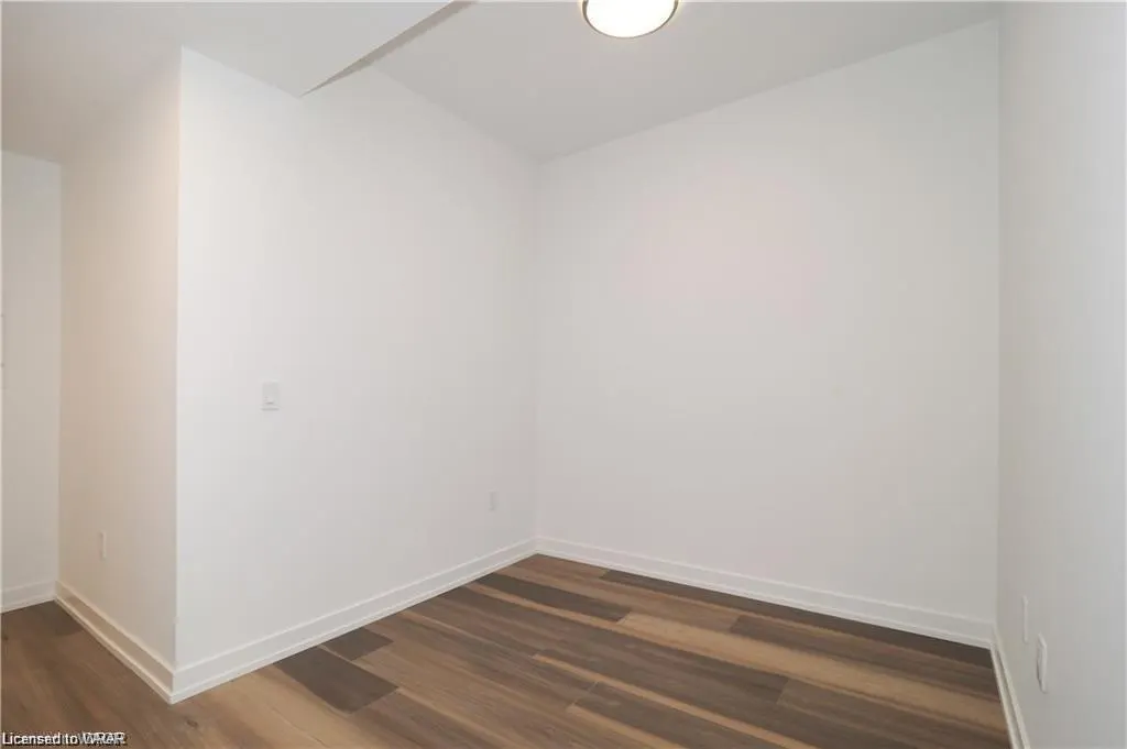 15 Wellington Street S, #1110
