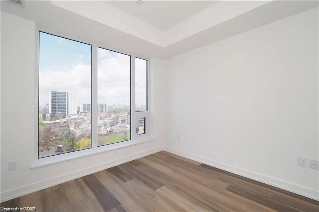 15 Wellington Street S, #1110