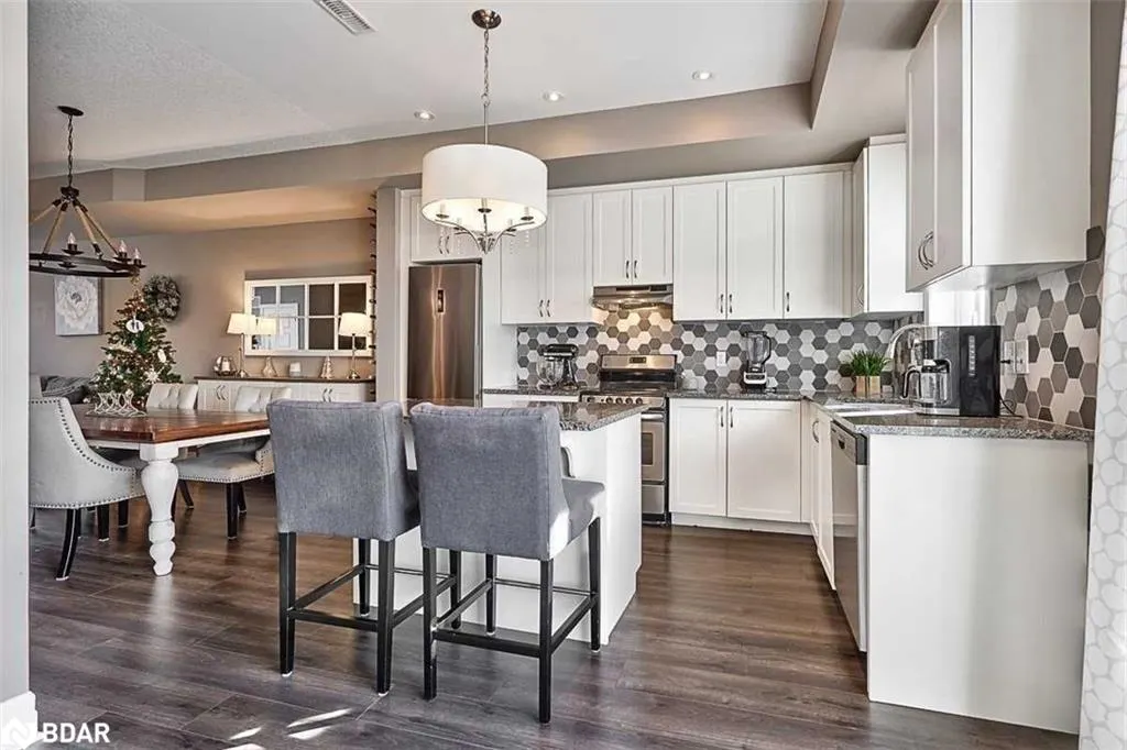 70 Plains Road W, #23