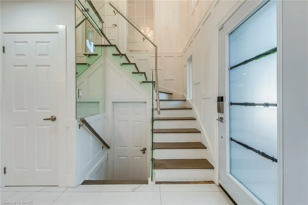 43 South Kingsway Way
