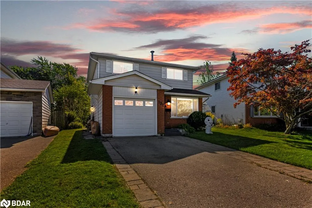 132 Forest Glen Crescent