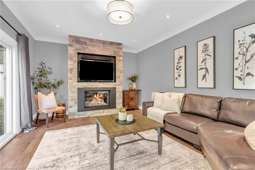 22 Roehampton Court