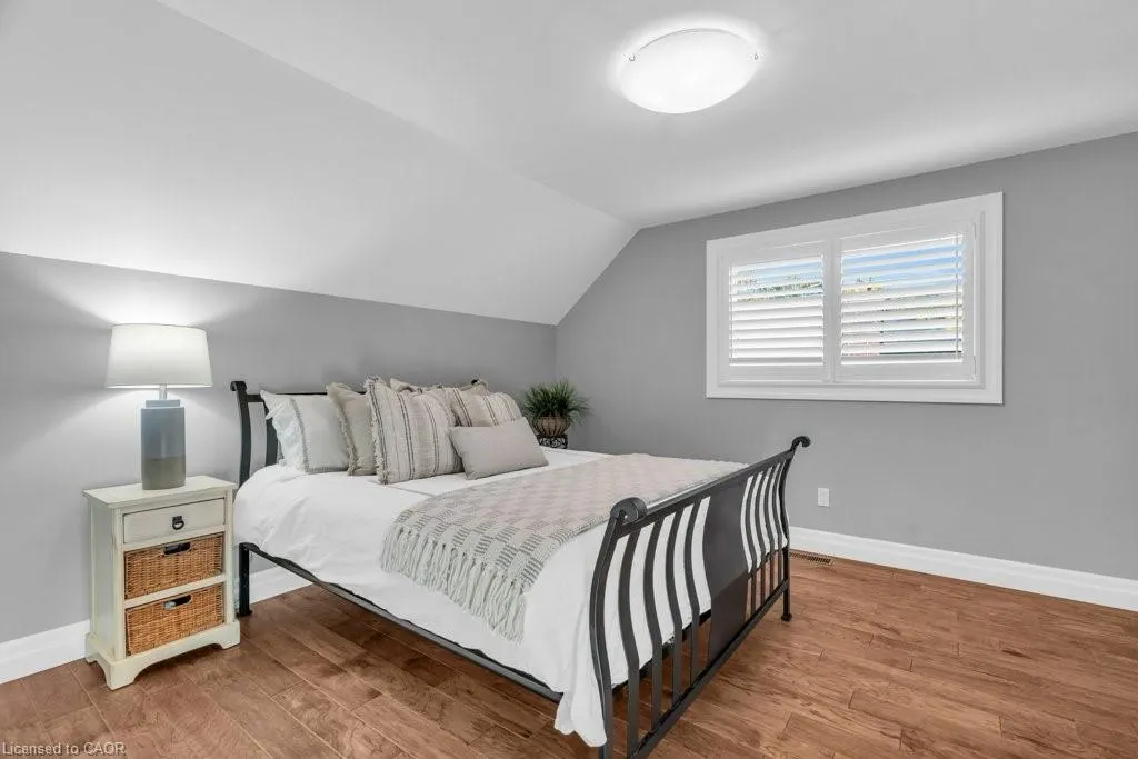 22 Roehampton Court