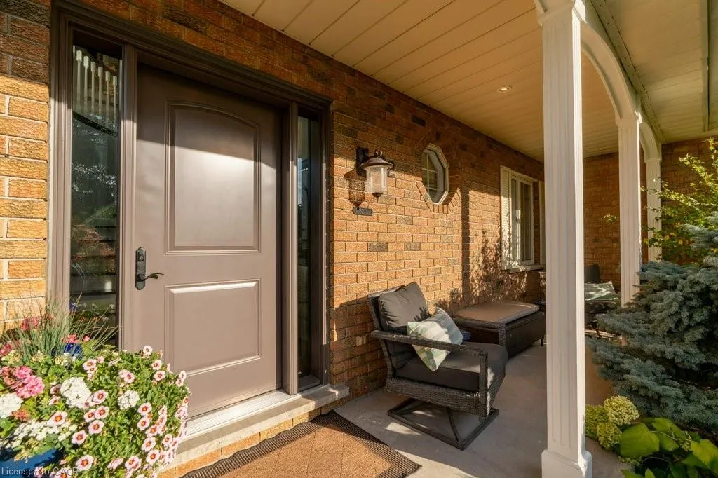 22 Roehampton Court