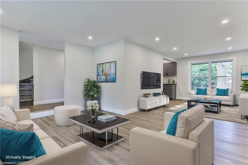 22 Atwood Crescent