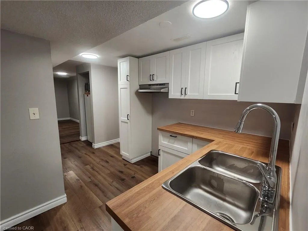 197B Cedarvale Crescent, #Lower