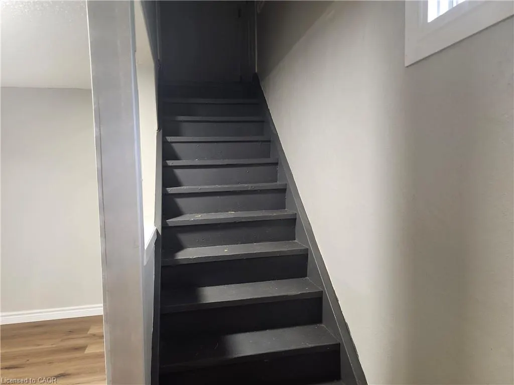 197B Cedarvale Crescent, #Lower