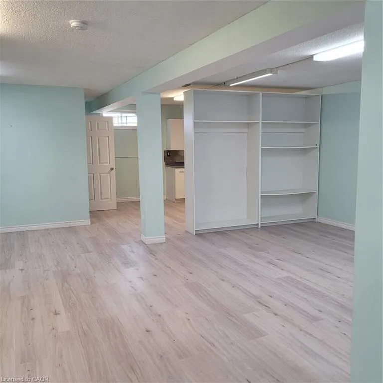 382 Queen Street W, #Lower Studio