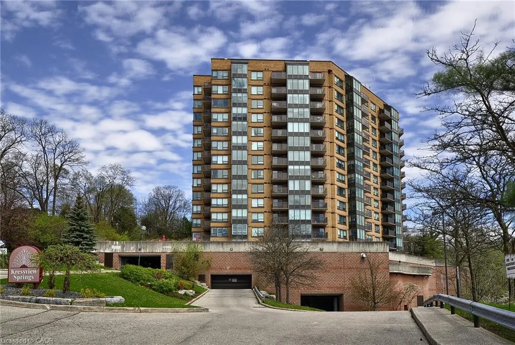 237 King Street W, #1210