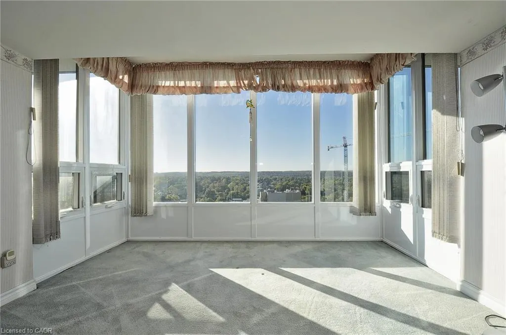 237 King Street W, #1210