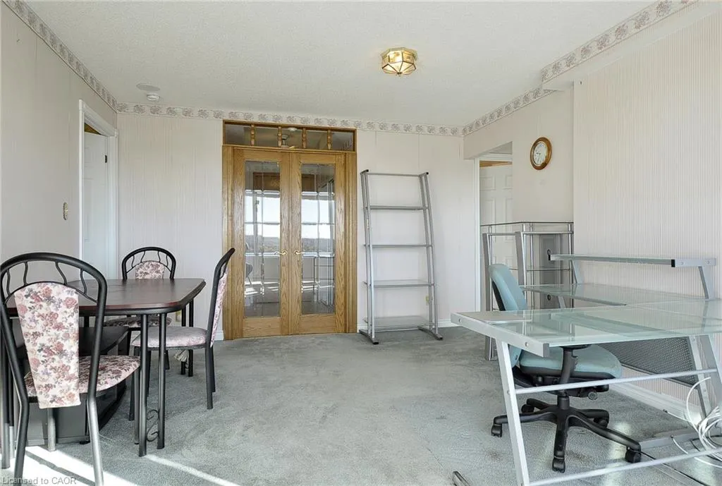 237 King Street W, #1210
