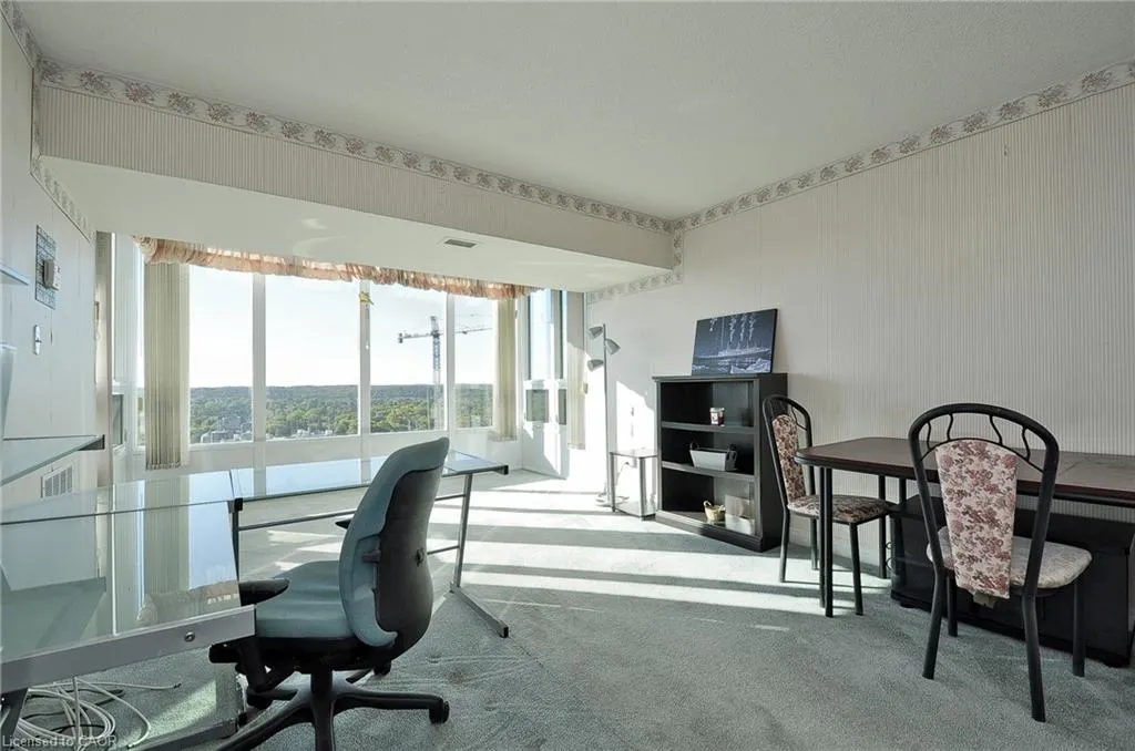 237 King Street W, #1210